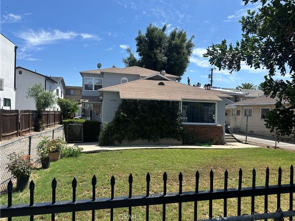 14736 Gilmore, Van Nuys CA 91411