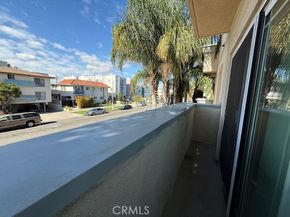 332 S Serrano Ave 101, Los Angeles CA 90020