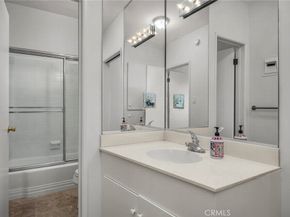 1255 N Harper 23, West Hollywood CA 90046