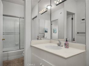 1255 N Harper 23, West Hollywood CA 90046