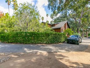 597 N Hill Avenue N, Pasadena CA 91106