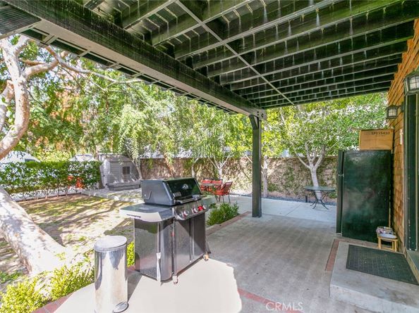 597 N Hill Avenue N, Pasadena CA 91106