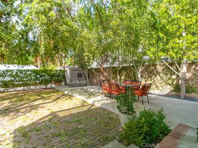 597 N Hill Avenue N, Pasadena CA 91106