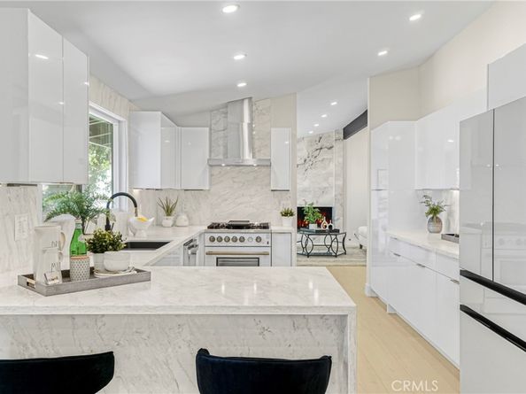 10805 Chimineas, Porter Ranch CA 91326