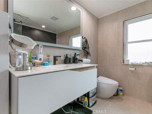 1456 Western Avenue, Glendale CA 91201