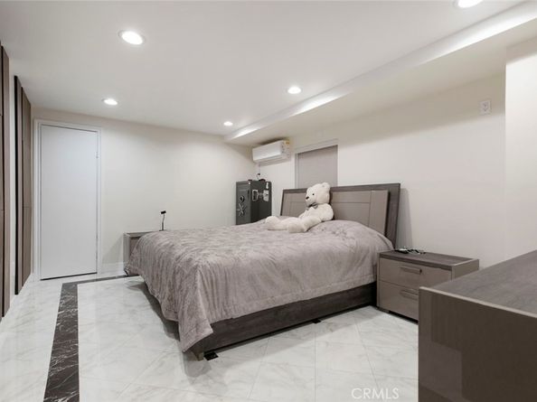 1456 Western Avenue, Glendale CA 91201