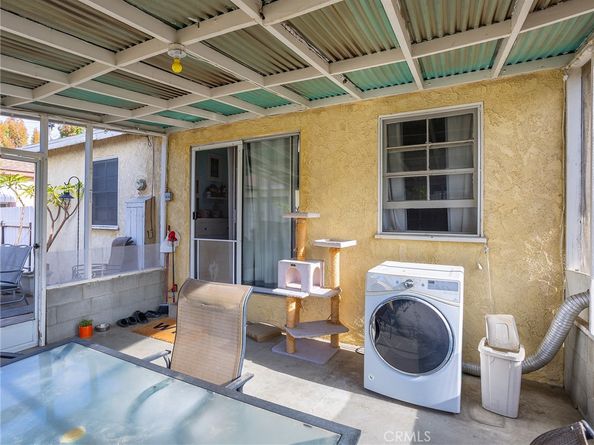 517 N Avon Street, Burbank CA 91505