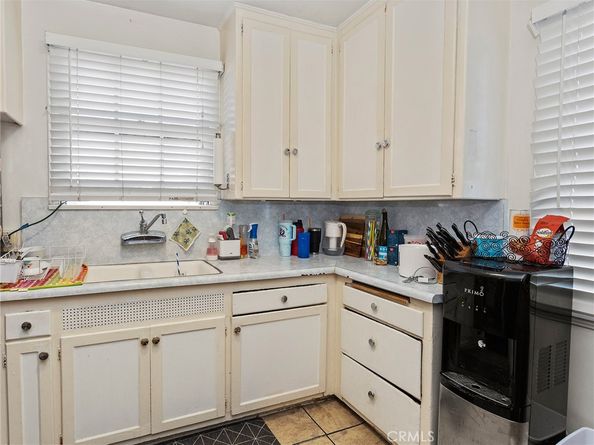 517 N Avon Street, Burbank CA 91505