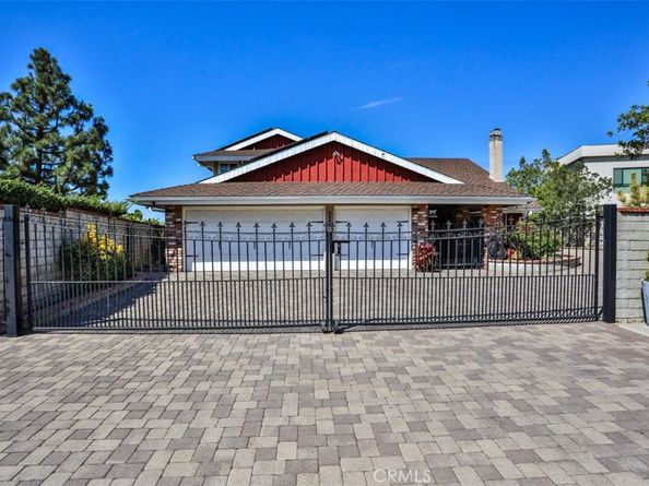 3003 Mesa Verde Drive, Burbank CA 91504