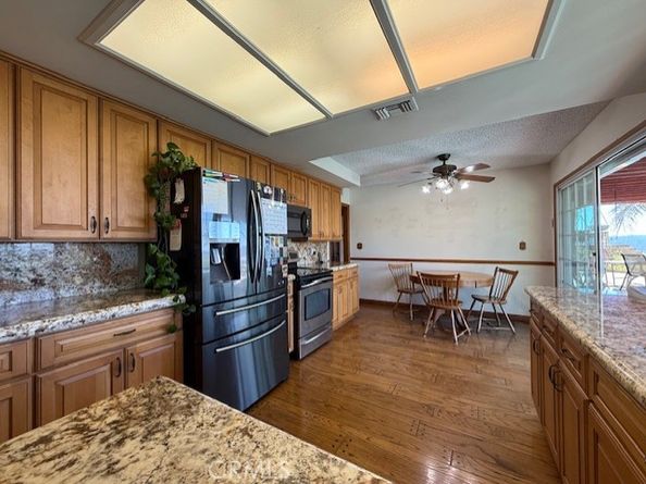 3003 Mesa Verde Drive, Burbank CA 91504