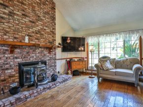 3003 Mesa Verde Drive, Burbank CA 91504