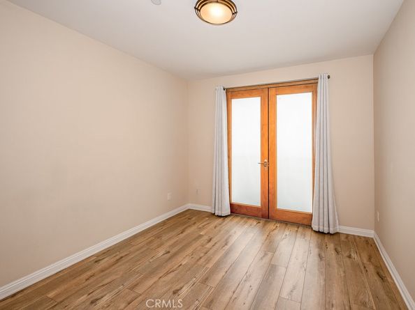 216 N Buena Vista Street 113, Burbank CA 91505