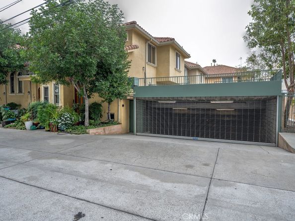 216 N Buena Vista Street 113, Burbank CA 91505