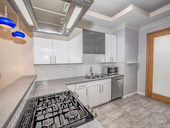 216 N Buena Vista Street 113, Burbank CA 91505