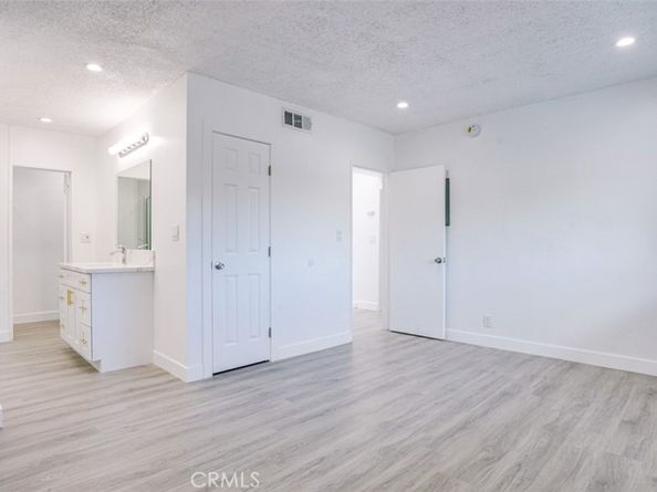 6104 Costello Avenue, Valley Glen CA 91401