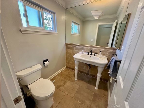 11138 Aqua Vista Street 3, Studio City CA 91602