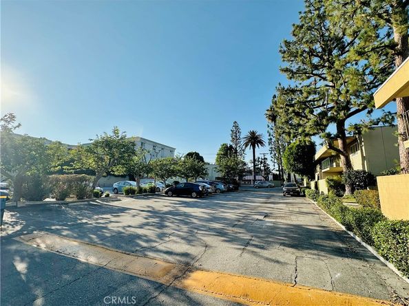 11138 Aqua Vista Street 3, Studio City CA 91602