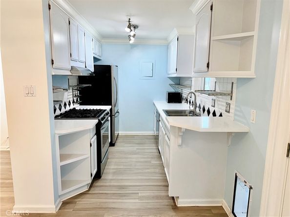 11138 Aqua Vista Street 3, Studio City CA 91602