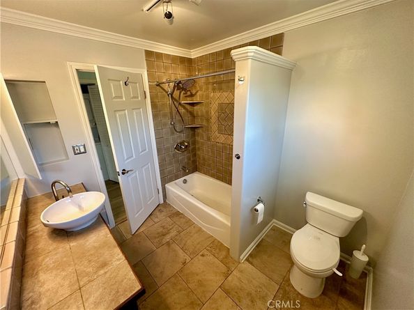 11138 Aqua Vista Street 3, Studio City CA 91602