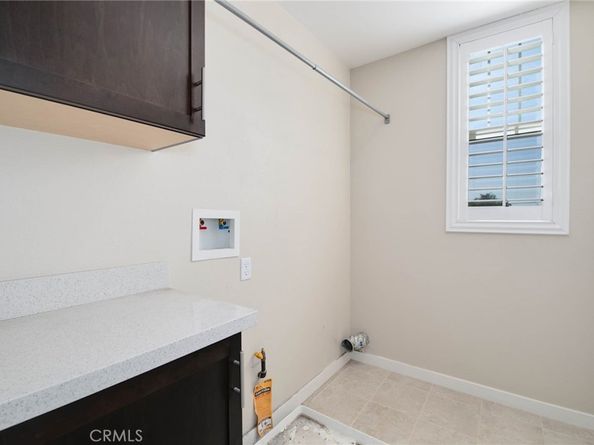 717 S Azusa Avenue C, Azusa CA 91702