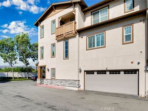 717 S Azusa Avenue C, Azusa CA 91702