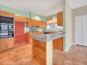 6423 Deep Dell, Hollywood CA 90068