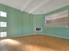 6423 Deep Dell, Hollywood CA 90068