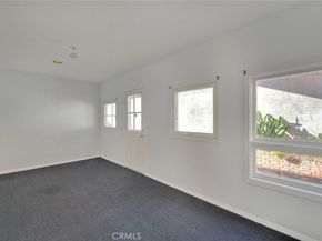 6423 Deep Dell, Hollywood CA 90068