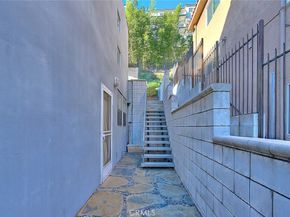 6423 Deep Dell, Hollywood CA 90068