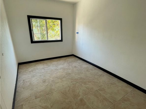 6208 Holmes Avenue, Los Angeles CA 90001