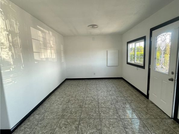 6208 Holmes Avenue, Los Angeles CA 90001
