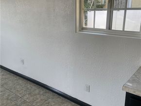 6208 Holmes Avenue, Los Angeles CA 90001