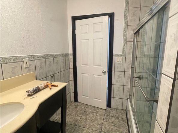 6208 Holmes Avenue, Los Angeles CA 90001