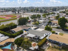 5208 N Leaf, Azusa CA 91702