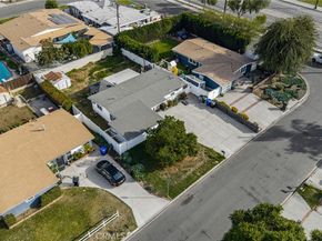 5208 N Leaf, Azusa CA 91702