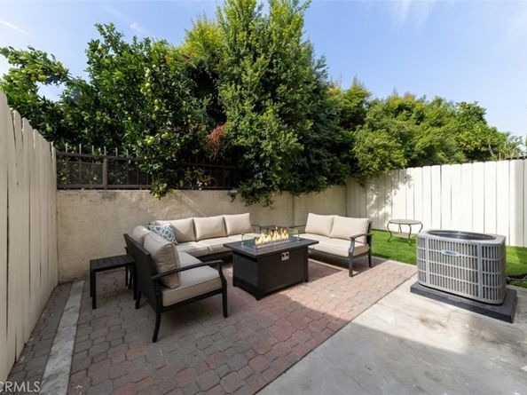 555 S Azusa, Azusa CA 91702