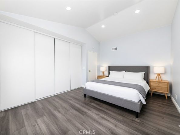 555 S Azusa, Azusa CA 91702