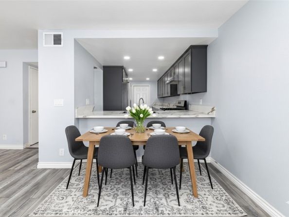 555 S Azusa, Azusa CA 91702