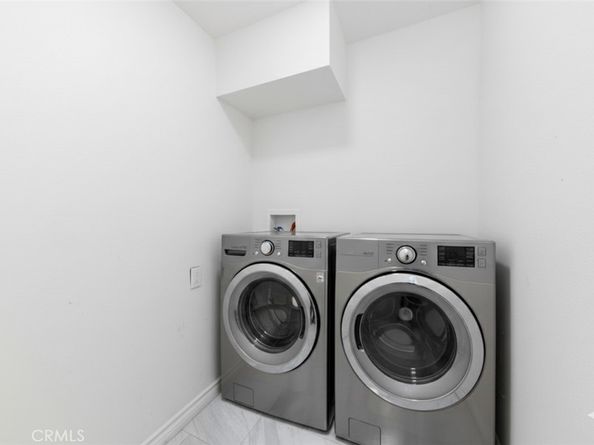 555 S Azusa, Azusa CA 91702