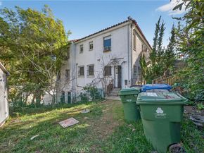 2329 N Edgemont, Los Angeles CA 90027