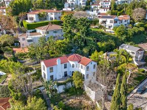 2329 N Edgemont, Los Angeles CA 90027