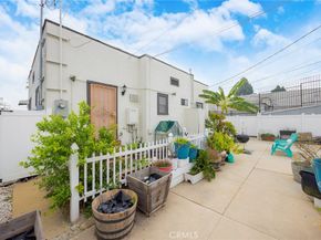 4019 S Van Ness Avenue, Los Angeles CA 90062