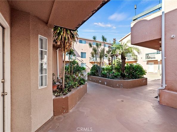 147 W Acacia Ave. #104, Glendale CA 91204