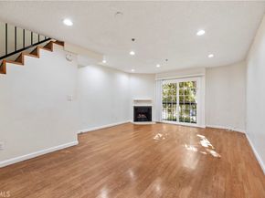 147 W Acacia Ave. #104, Glendale CA 91204