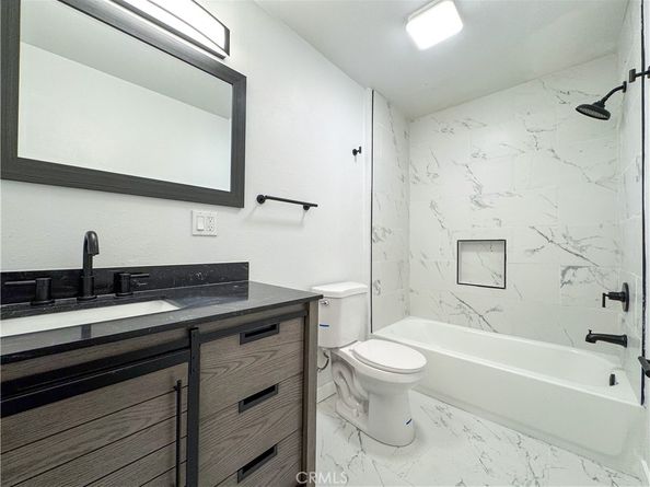 5557 Lemon Avenue, Long Beach CA 90805