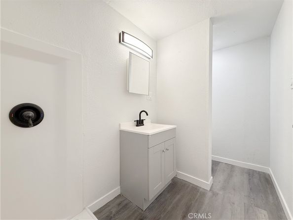 5557 Lemon Avenue, Long Beach CA 90805