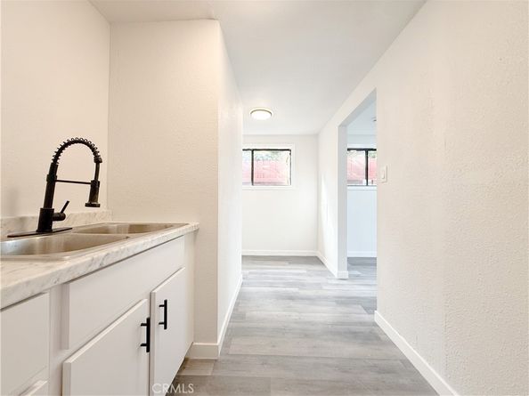 5557 Lemon Avenue, Long Beach CA 90805