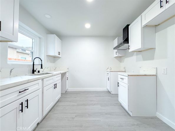 5557 Lemon Avenue, Long Beach CA 90805