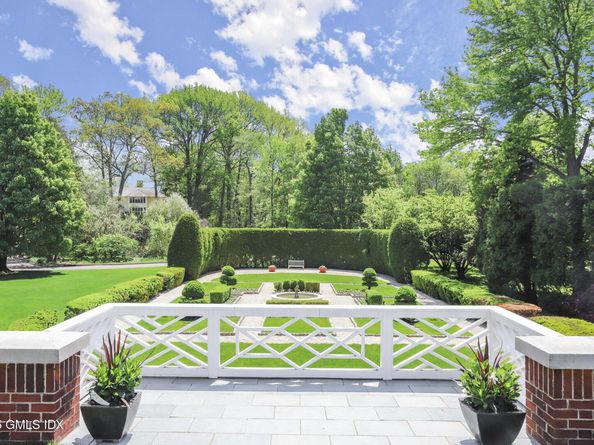 16 Windrose Way, Greenwich CT 06830