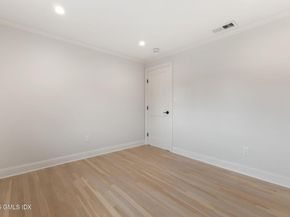 64 Amherst Place, Stamford CT 06902